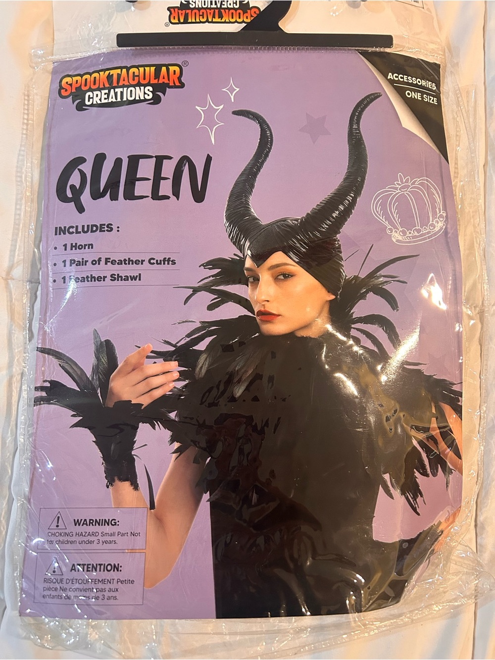 Spooktacular Creations Queen Horn & Feather Accessory Set — Black